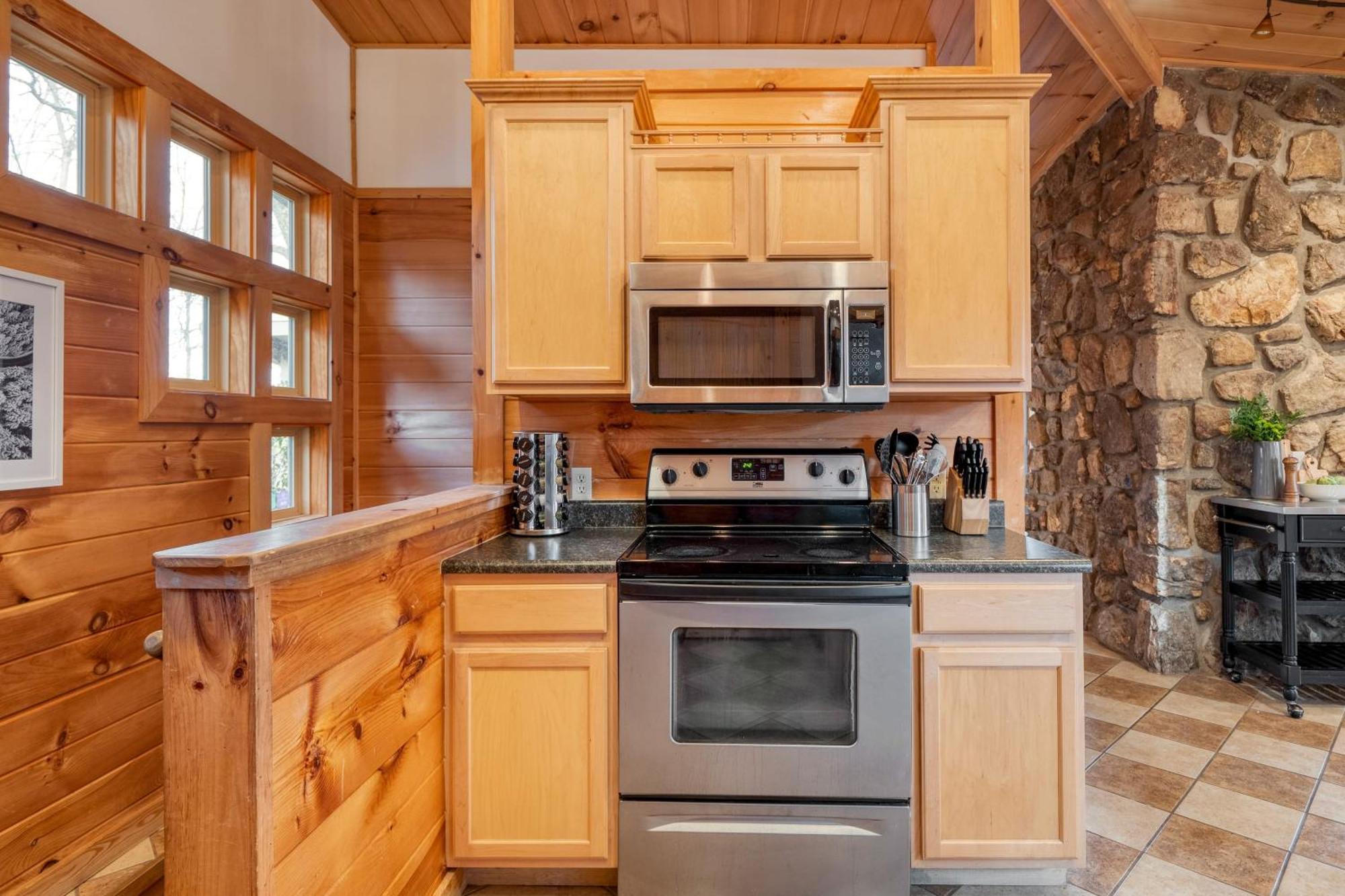 Chestnut By Avantstay Mountain Cabin W Treetop Views Hot Tub Game Room Gatlinburg Esterno foto